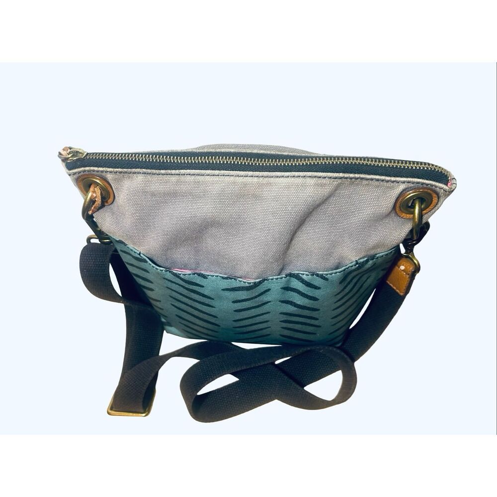 Fossil Keely Herringbone Crossbody - Picture 11 of 13